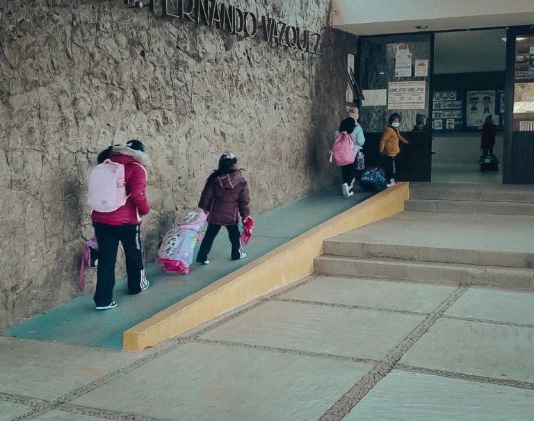 Más de 100 mil estudiantes del SEER retornan a clases – Frontal Noticias
